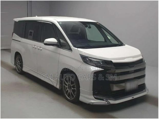 Toyota Noah 2022 Pearl