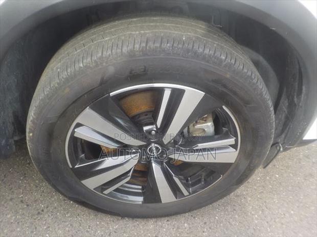 Nissan X-Trail 2021 Pearl