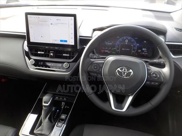 New Toyota Corolla Cross 2025 Pearl