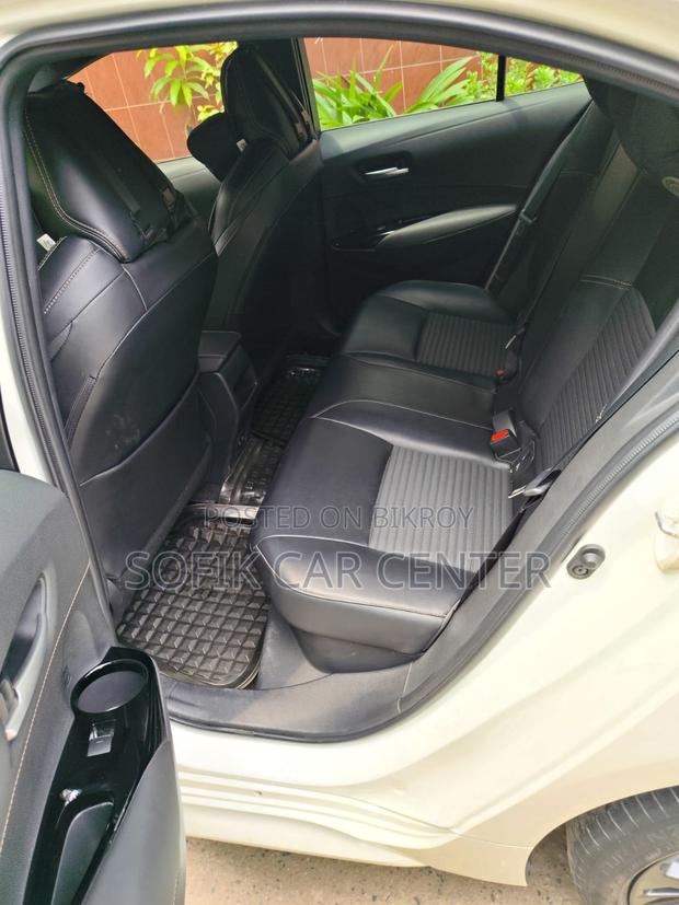 Toyota Corolla L 2020 Pearl