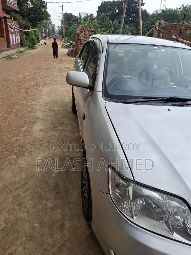Toyota Corolla 2005 Silver