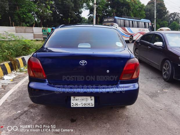 Toyota Platz 1.0 FWD 2000 Blue