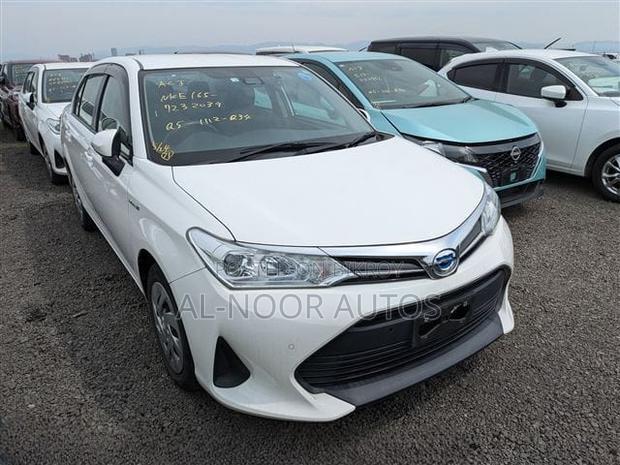 Toyota Axio 2021 White