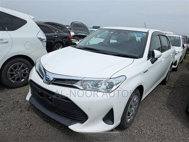 Toyota Axio 2021 White