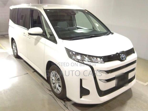 Toyota Noah 2022 Pearl