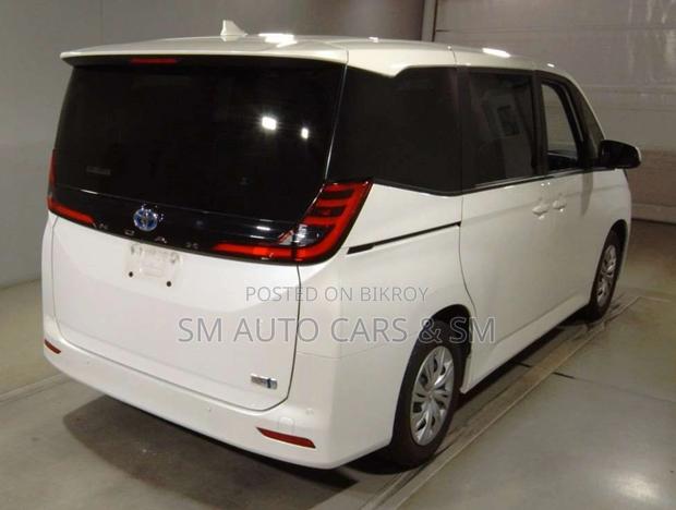 Toyota Noah 2022 Pearl