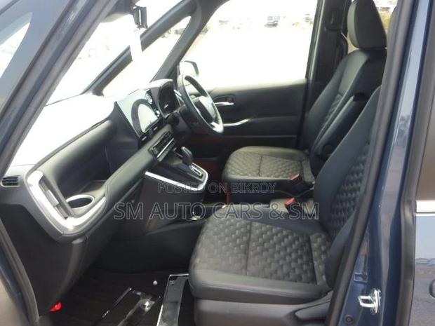 Toyota Voxy 2025 Gray