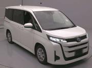 Toyota Noah 2022 White for sale