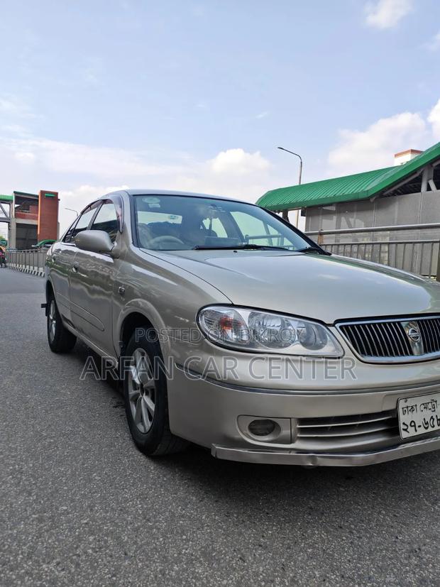 Nissan Bluebird 2004 Beige