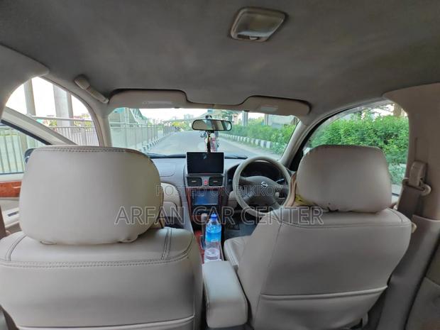 Nissan Bluebird 2004 Beige