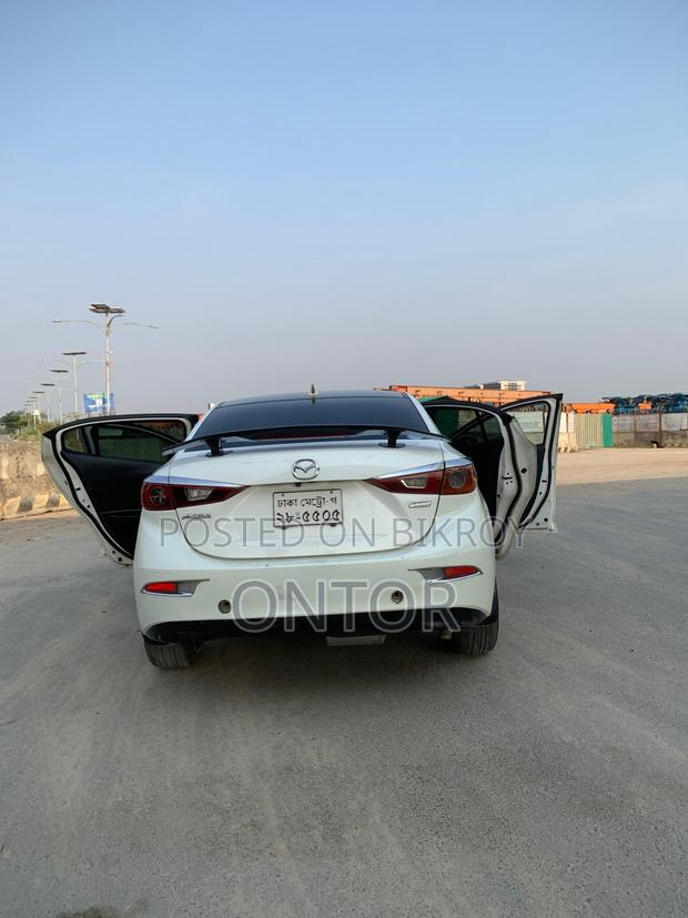 Mazda Axela SV Premium 2014 White
