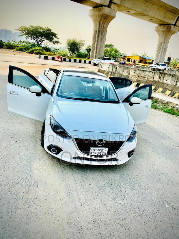 Mazda Axela SV Premium 2014 White