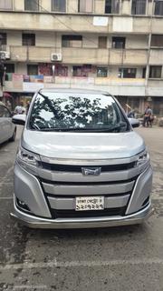 Toyota Noah 2019 Silver for sale