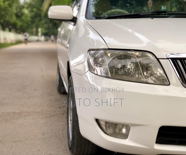 Toyota Corolla 2005 White