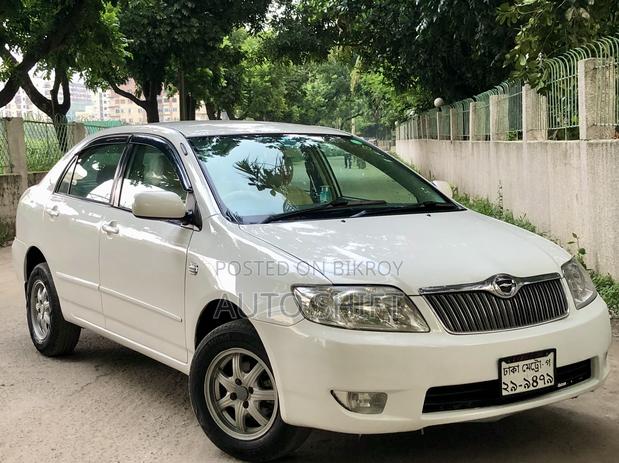 Toyota Corolla 2005 White