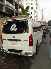Toyota HiAce 2015 Pearl for sale