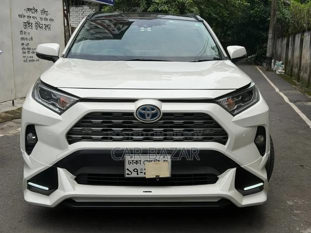 Toyota RAV4 2019 White