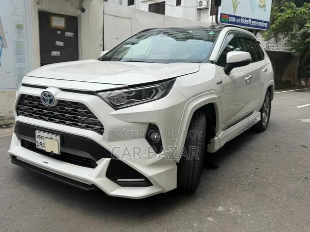 Toyota RAV4 2019 White