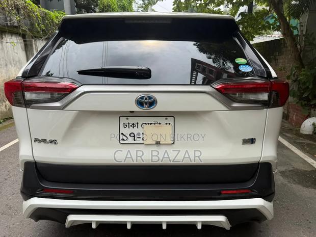 Toyota RAV4 2019 White