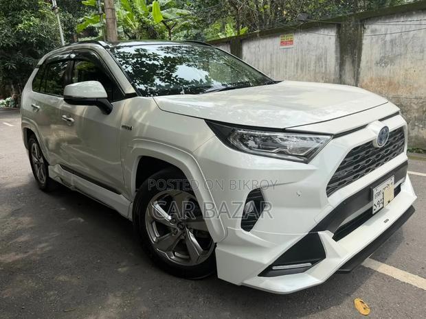 Toyota RAV4 2019 White