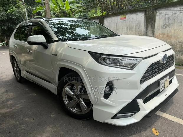 Toyota RAV4 2019 White