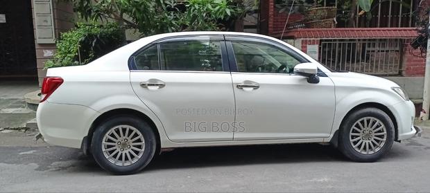 Toyota Axio 2013 White