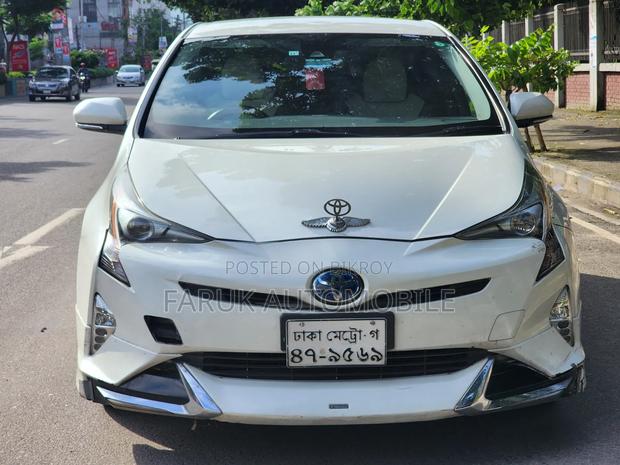 Toyota Prius 2017 Pearl
