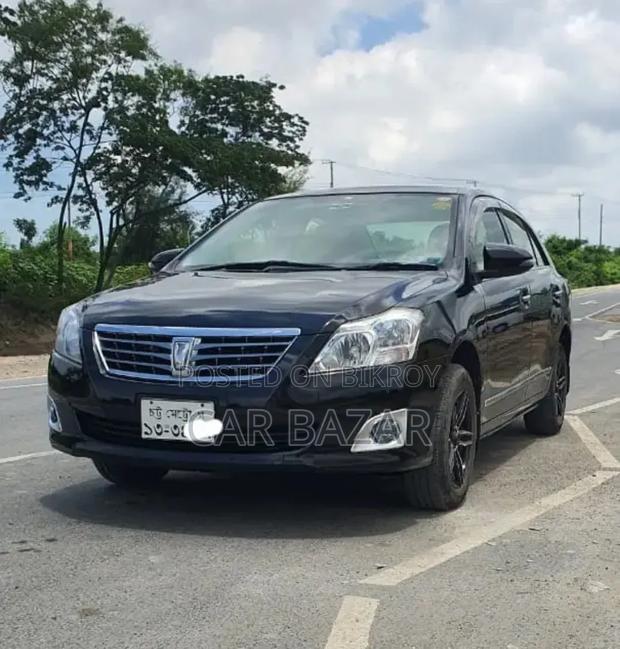 Toyota Premio 2013 Black