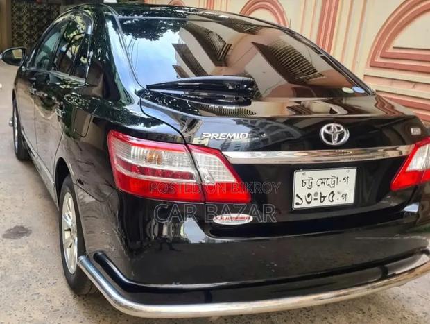 Toyota Premio 2015 Black