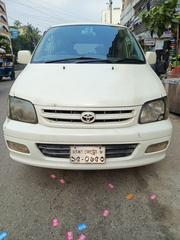 Toyota Noah 2006 White for sale