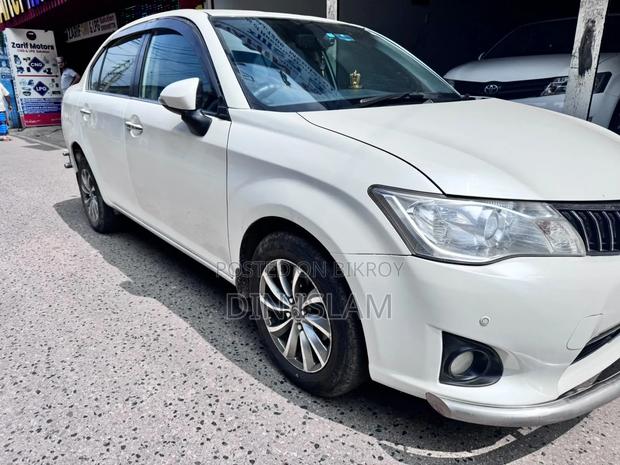 Toyota Axio 1.5 Luxel 2WD 2013 Pearl