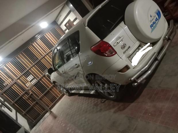 Toyota RAV4 2006 Pearl