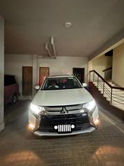 Mitsubishi Outlander 2018 Off White for sale