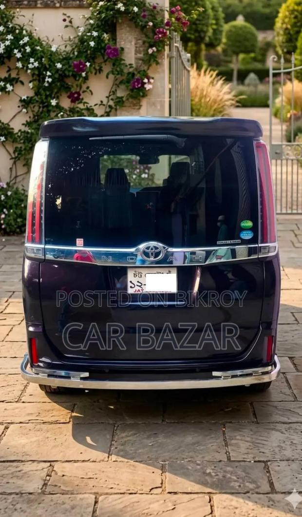 Toyota Noah 2019 Purple