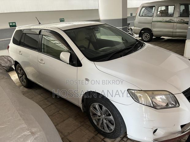 Toyota Corolla Fielder 1.5 Petrol AWD 2012 White