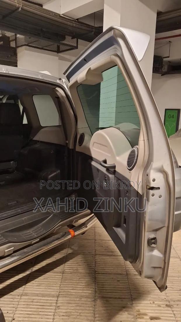 Mitsubishi Pajero 2010 Silver