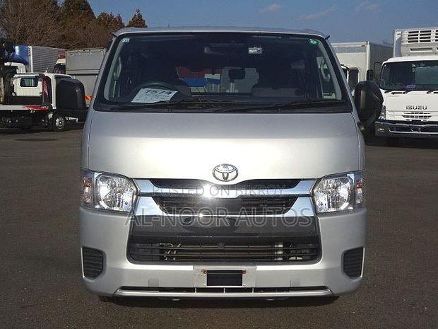 Toyota HiAce 2021 Silver