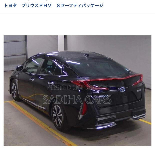 Toyota Prius 2021 Black