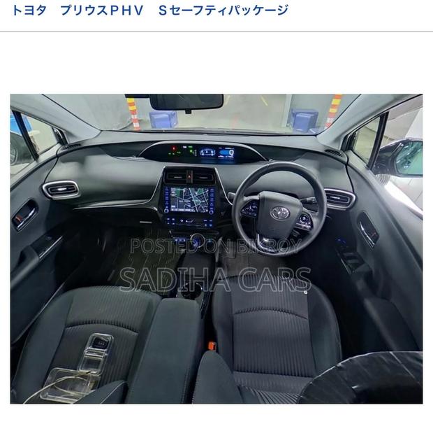 Toyota Prius 2021 Black