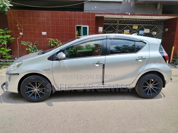 Toyota Aqua 2017 Silver
