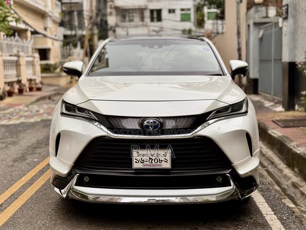 Toyota Harrier Hybrid Z 2020 Pearl