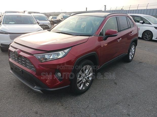 Toyota RAV4 2021 Red