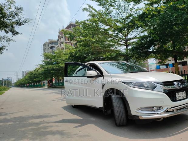 Honda Vezel 2014 Pearl
