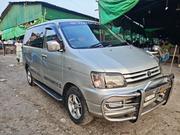 Toyota Noah 2.0 AWD (8 Seater) 2001 Silver for sale