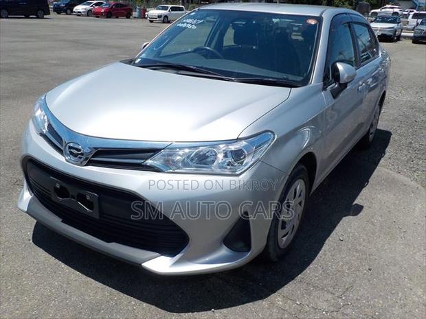 Toyota Axio 2021 Silver