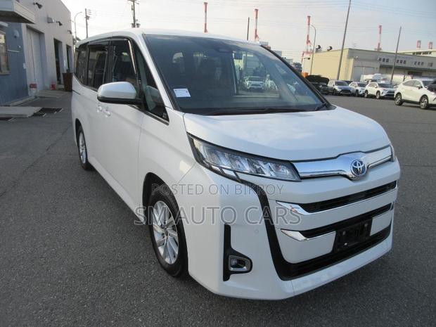 Toyota Noah 2022 Pearl