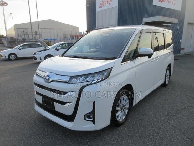 Toyota Noah 2022 Pearl