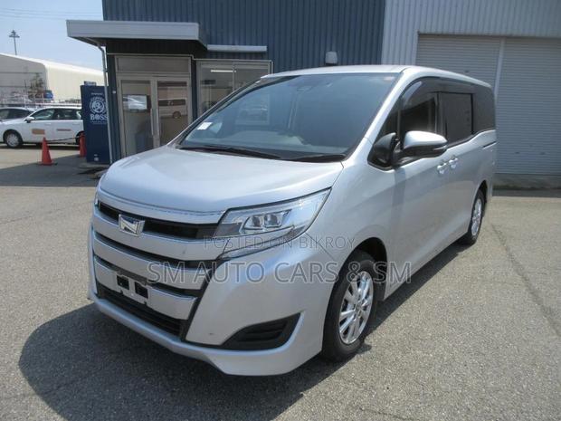 Toyota Noah 1.8 FWD Hybrid (7 Seater) 2021 Silver
