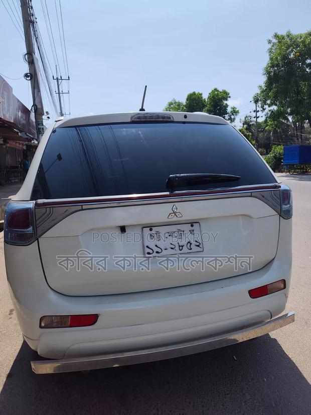 Mitsubishi Outlander 2014 Pearl
