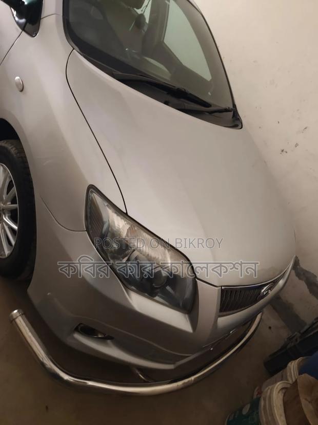 Toyota Axio 2010 Silver